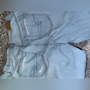 American Eagle Outfitters Light Blue Relaxed Jeans